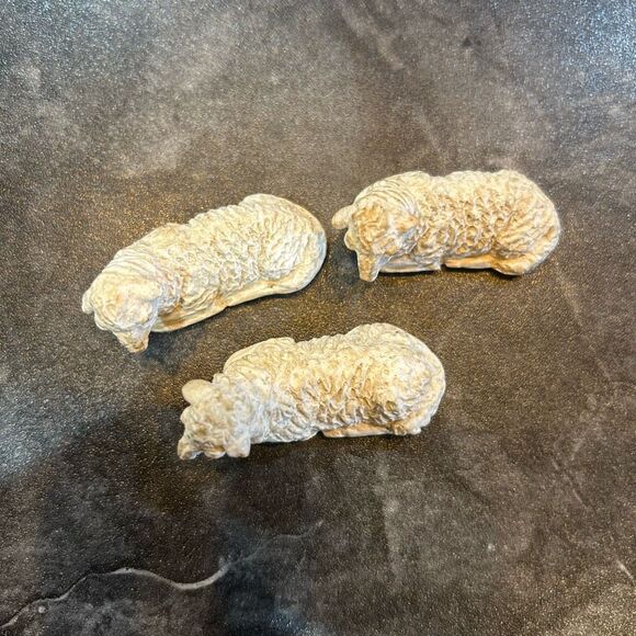 Chalkware White / Off-White 3 Miniature Sheep - Picture 2 of 8